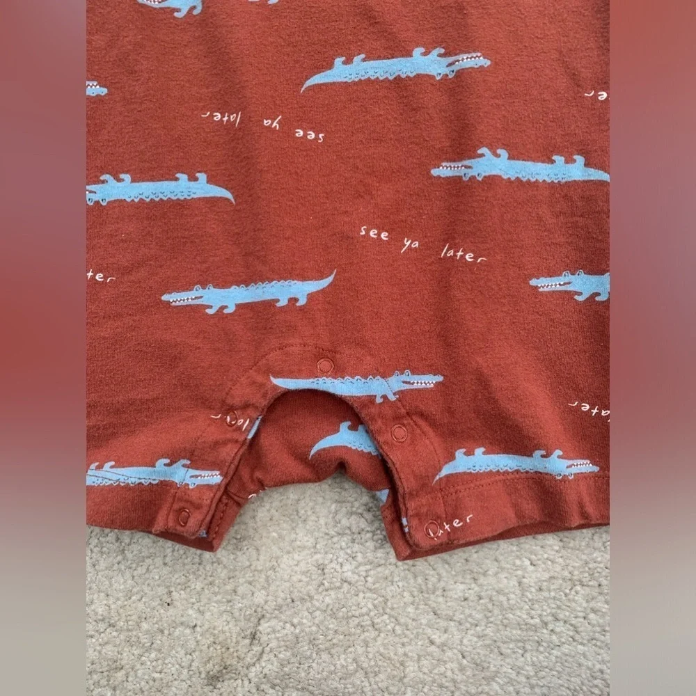 Old Navy Size 18-24 Months Alligator Print Henley Shortall Romper
